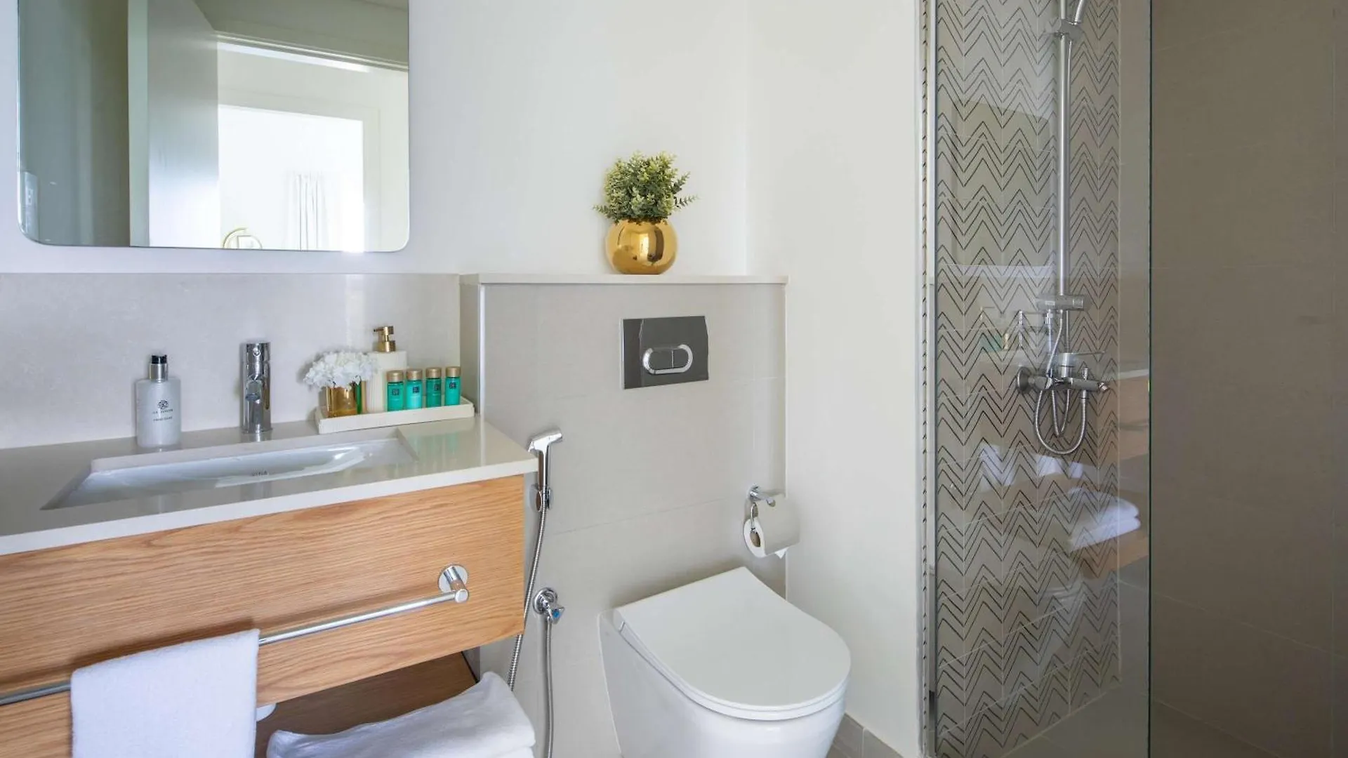 Apartment Frank Porter - Golf Vile Dubai United Arab Emirates